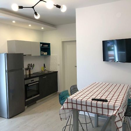 Apartamento Adriatic House Novalja Exterior foto