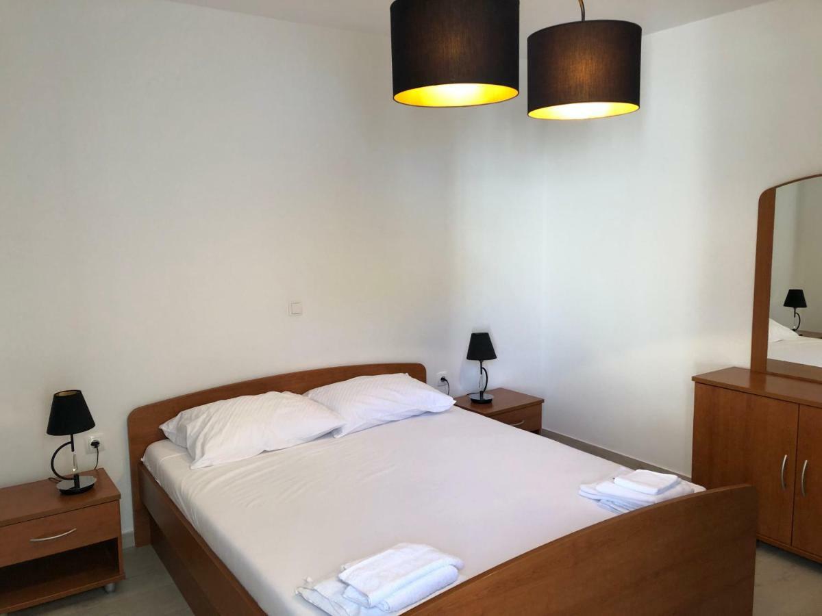 Apartamento Adriatic House Novalja Exterior foto